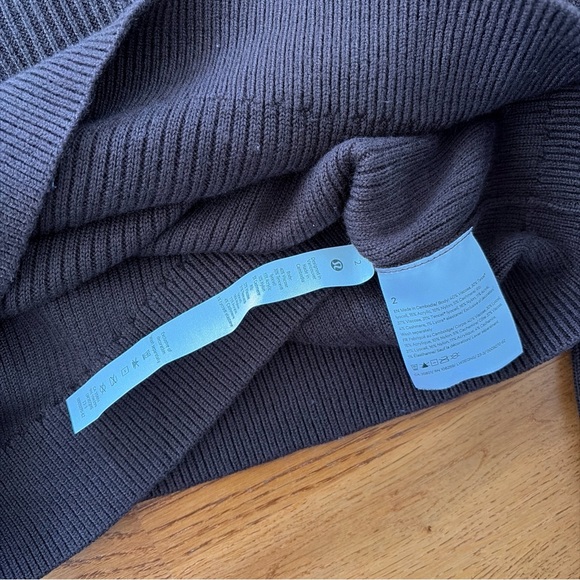 Lululemon Reversible Crossover Sweater Knit Top Pullover Women Soft Espresso 2 - Picture 6 of 8
